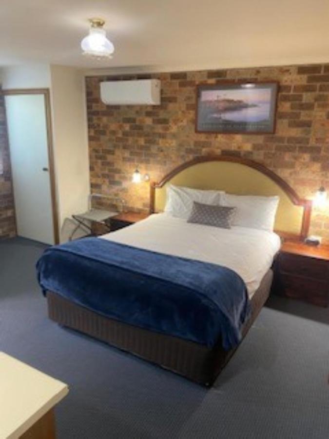 Kinross Inn Cooma Bagian luar foto